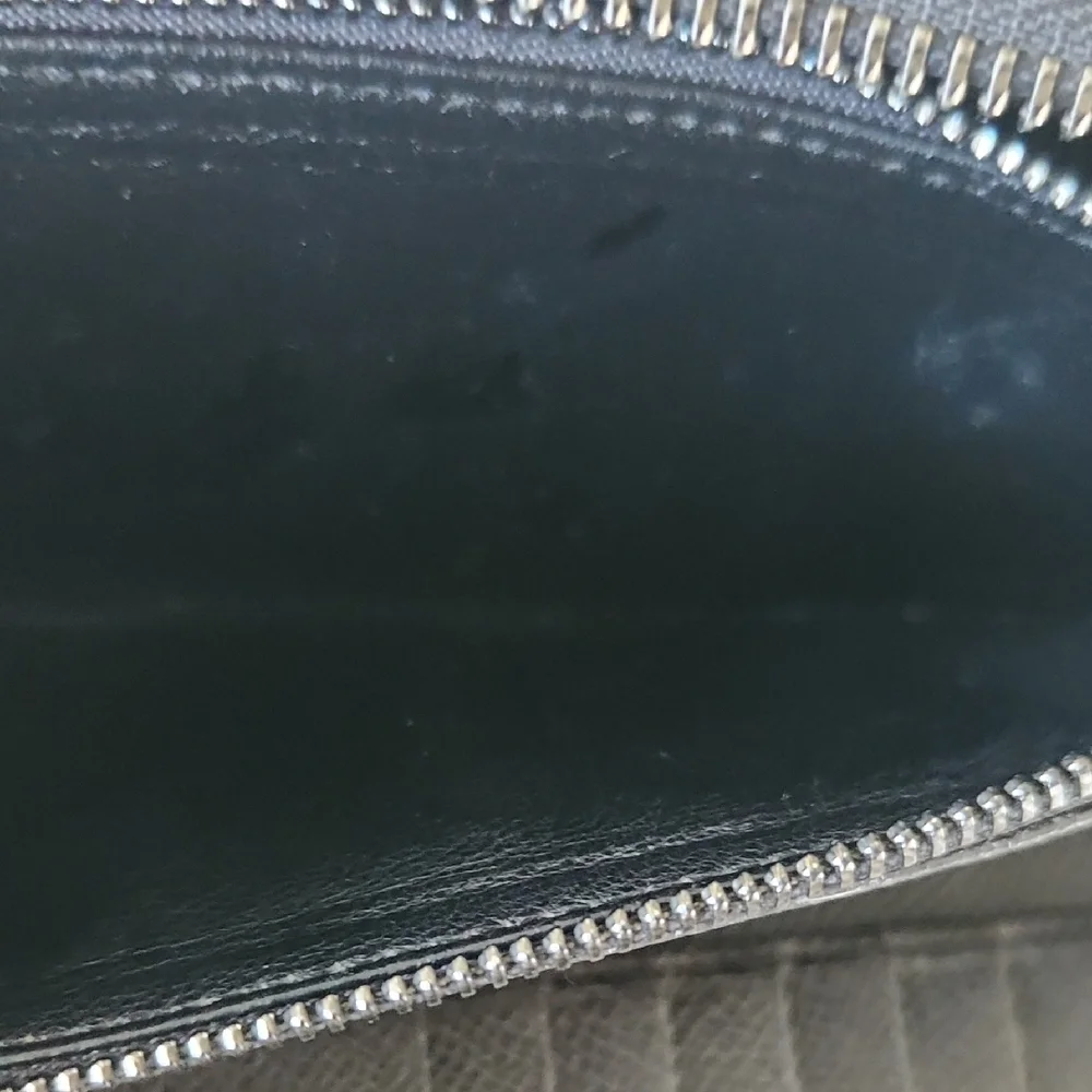 Tod's Long Zip Wallet With Pinstripe. Excellent Condition! Unisexy!